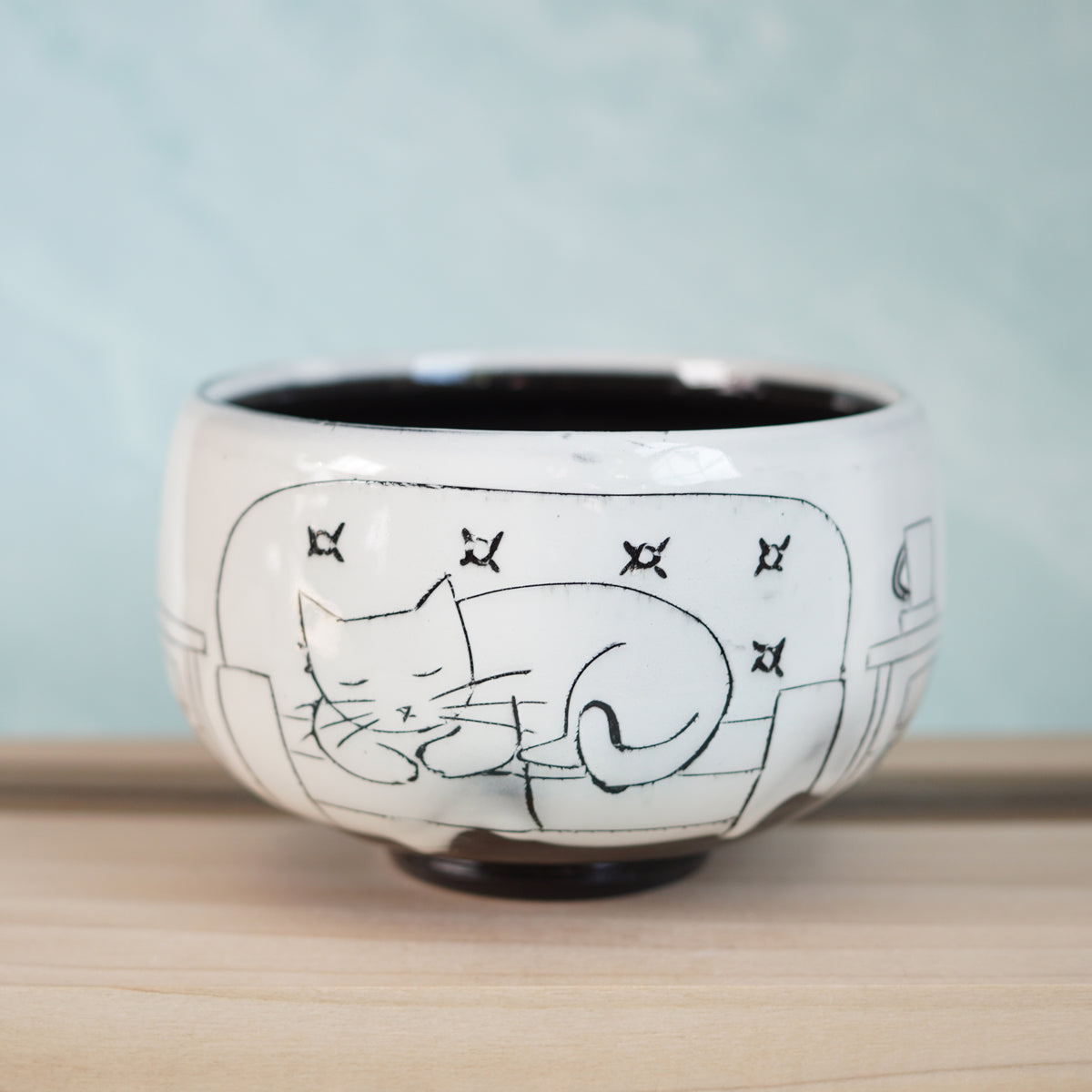 Black & White Cats Sleeping Bowl